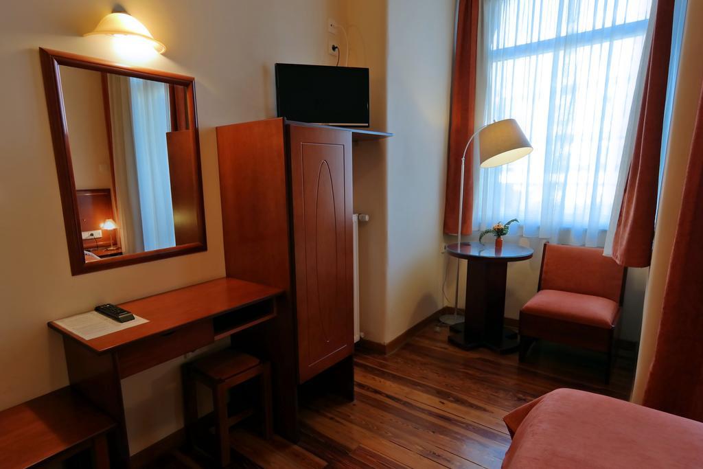 Hotel Excelsior Loutráki Habitación foto